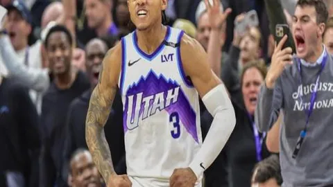 “里昂迎战巴黎阵容揭晓：四大球星缺席，16岁新星博利担纲领队！”