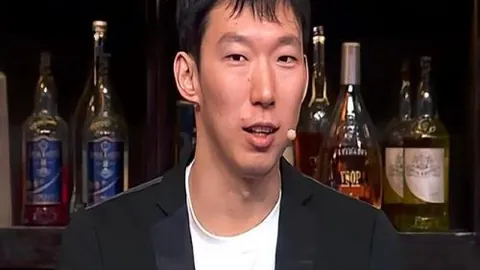 独家探秘：阿贾克斯盛情邀请富安健洋短期体验，新星有望续约前景广阔