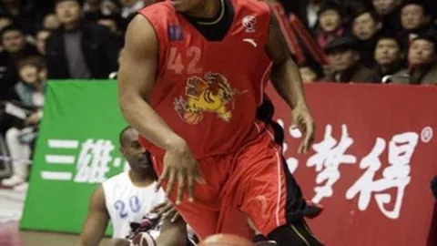 大乐透期号专家推荐：曼斯菲尔德能否幸免